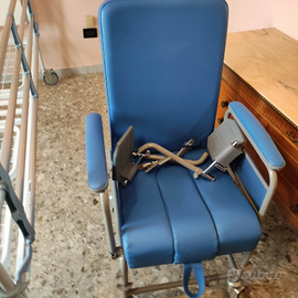 Carrozzina - Sedia a rotelle imbottita ottime in c