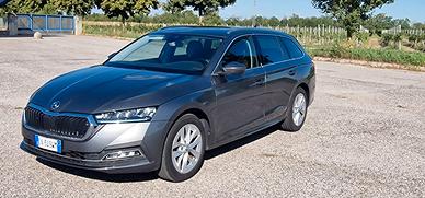 Skoda Octavia 2.0 TDI EVO SCR DSG Wagon Style