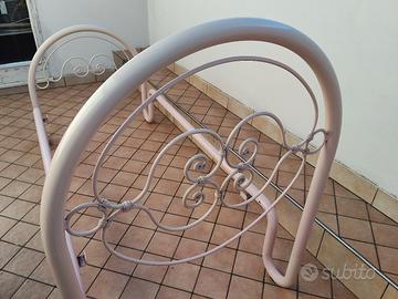 letto una piazza ferro battuto rosa