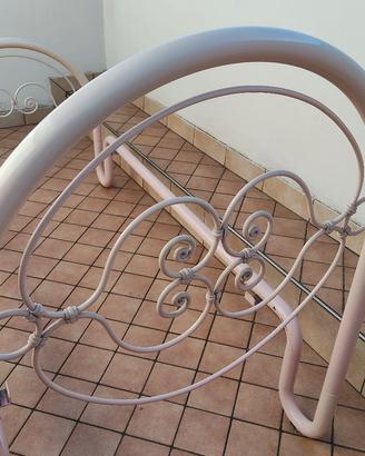 letto una piazza ferro battuto rosa