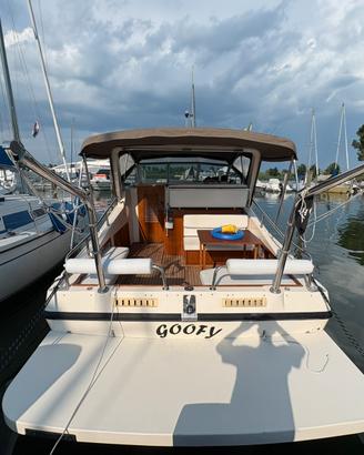 Rio 830 cabin