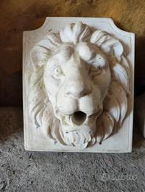 Scultura leone in marmo.