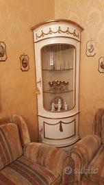 mobili antichi e lampadari di murano