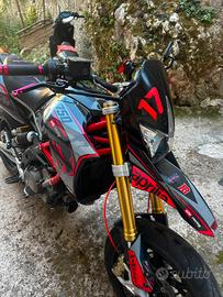 Aprilia Dorsoduro 750 Factory