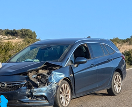Opel Astra K Sport Tourer 2016 INCIDENTATA