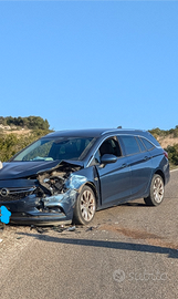 Opel Astra K Sport Tourer 2016 INCIDENTATA