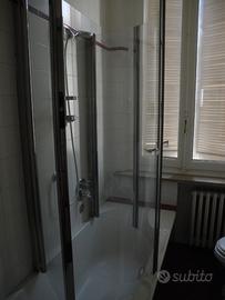 Box doccia sopra vasca richiudibile