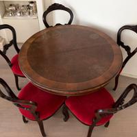 Tavolo in noce massello con 6 sedie