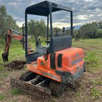 Miniescavatore 18 q.li carro variabile 3 benne