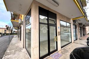 NEGOZIO A PREGANZIOL