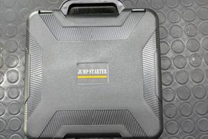 STARTER AVVIATORE DI EMERGENZA PER BATTERIE