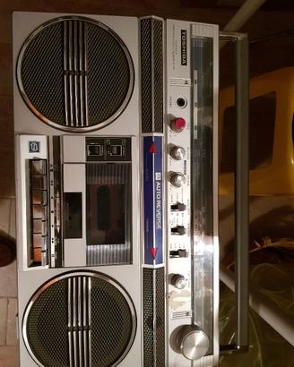 stereo cassette e radio anni 60 paninari