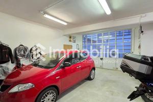 Box / Garage di 65 m² a Torino