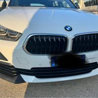 Autovettura Bmw X2 bianca