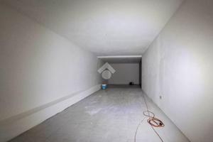 MAGAZZINO A DESENZANO DEL GARDA