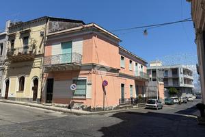CASA SEMINDIPENDENTE A RIPOSTO