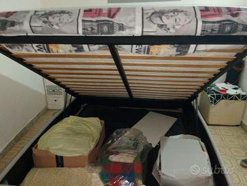 Letto contenitore matrimoniale
