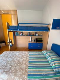 Cameretta a Ponte Moderna Blu e Legno