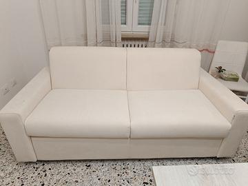 Divano letto a due posti nuovo