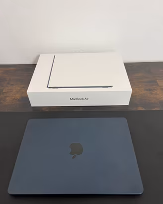 Macbook air M2 8gb 256gb