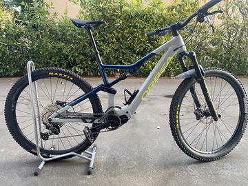 MTB elettrica Orbea Rise H30 taglia L full.
