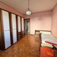 Camera con letto gratuitamente