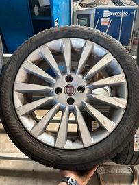 225/45R17 Yokhoama