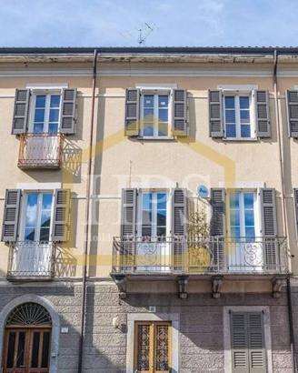 Appartamento di 90 m² con 2 locali a Carlazzo