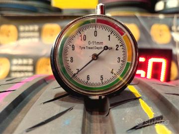 2 GOMME ESTIVE 235 55 18 CONTINENTAL AL 90%