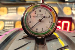 2 GOMME ESTIVE 235 55 18 CONTINENTAL AL 90%