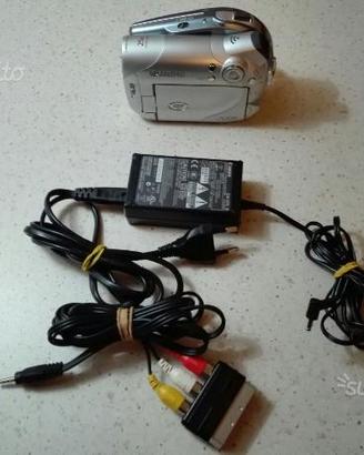 Canon DVD camcorder dc 100