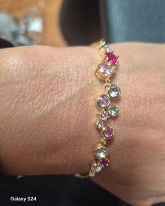 Bracciale Dorato con Cristalli Rosa e Punti Luce
