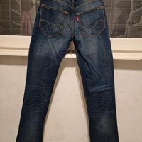 jeans Levi's rimanenza di magazzino