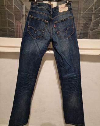jeans Levi's rimanenza di magazzino