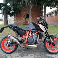 KTM DUKE 690 R ABS - Tagliandata - Gommata
