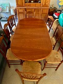 Tavolo da pranzo estendibile con sedie