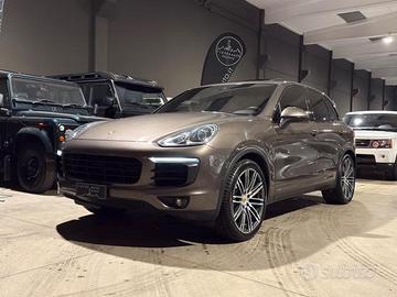PORSCHE Cayenne 3.0 Diesel Platiunum Edition