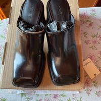 scarpa sabot vernice con plateau Pull&Bear n.35