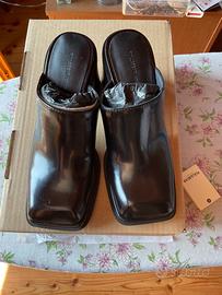 scarpa sabot vernice con plateau Pull&Bear n.35