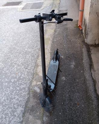 monopattino per parti di ricambio