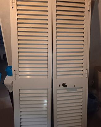 Porta persiana bianca