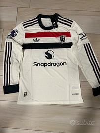 Divisa  MANCHESTER UNITED Third 24/25 B.Fernandes