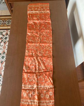 Foulard / Sciarpa leggerissima - Cm 108 x 26.