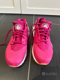 Nike Air Huarace fucsia