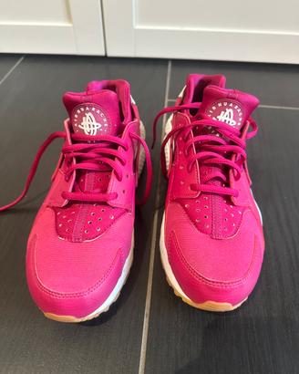 Nike Air Huarace fucsia