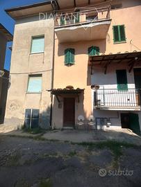 Appartamento mansardato con tre camere