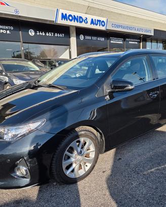 Toyota Auris 1.4 D-4D Lounge TOURING SPORT