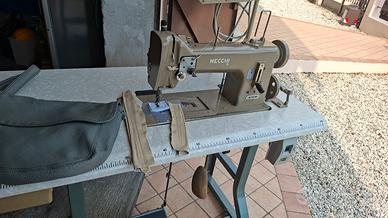 necchi industriale modello  902 155  triplice 