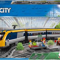 Lego 60197 treno + 60205 (x2) binari + contenitore