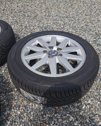 Gomme quattro stagioni + cerchi in lega